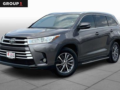 Used 2017 Toyota Highlander XLE