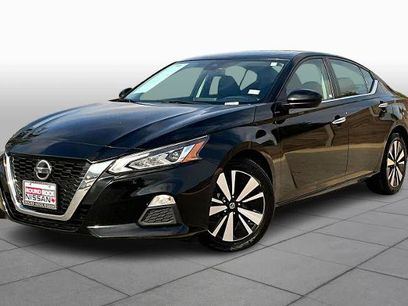 Certified 2022 Nissan Altima 2.5 SV