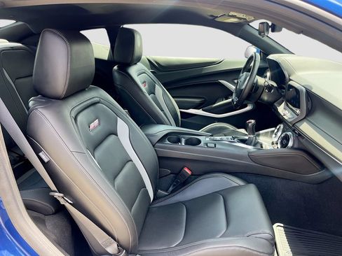 Used 2023 Chevrolet Camaro SS RWD image 27