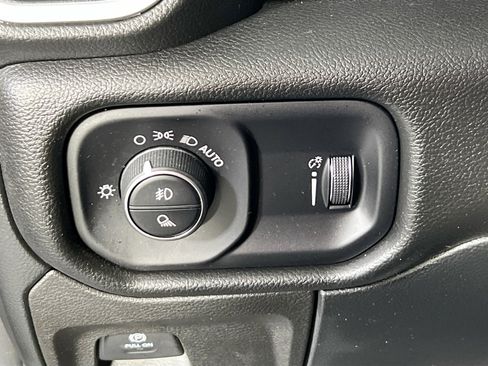 Used 2023 RAM 1500 Big Horn AWD/4WD image 10