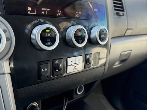 Used 2008 Toyota Sequoia Limited image 44