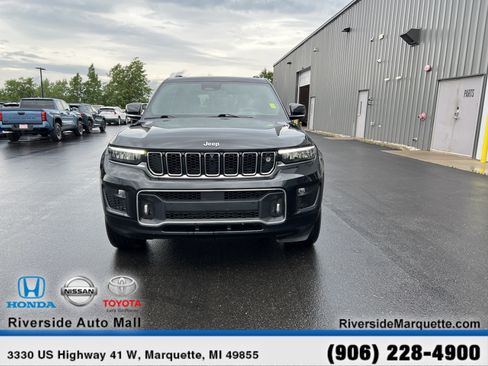 Used 2022 Jeep Grand Cherokee L Overland w/ Advanced Protech Group III AWD/4WD image 2