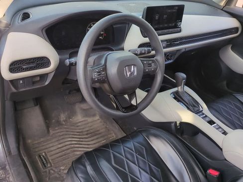 Used 2024 Honda HR-V LX image 10
