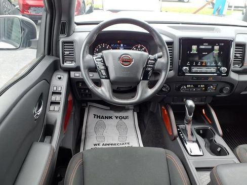 Used 2024 Nissan Frontier PRO-4X w/ Technology Package AWD/4WD image 6