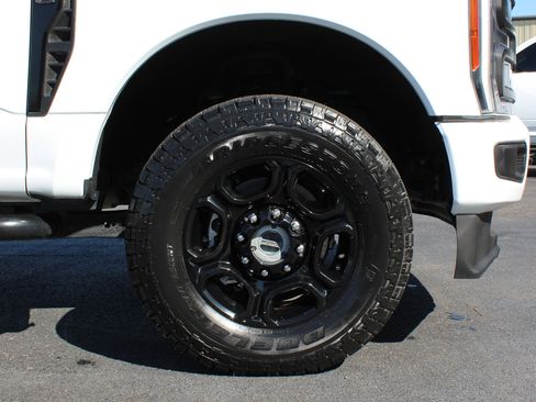 Used 2023 Ford F250 XL w/ STX Appearance Package image 34