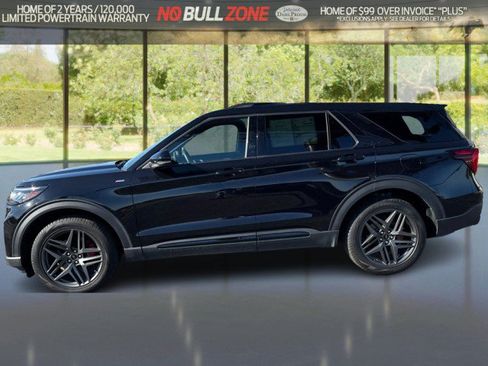 Certified 2025 Ford Explorer ST-Line w/ ST-Line Street Pack AWD/4WD image 2