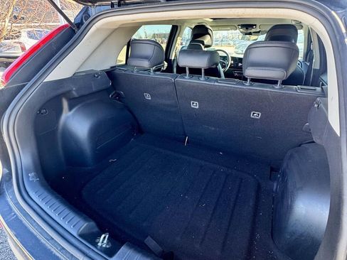 Certified 2023 Kia Niro EX Touring image 9