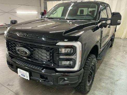 New 2026 Ford F350 Lariat w/ Tremor Off-Road Package AWD/4WD image 9