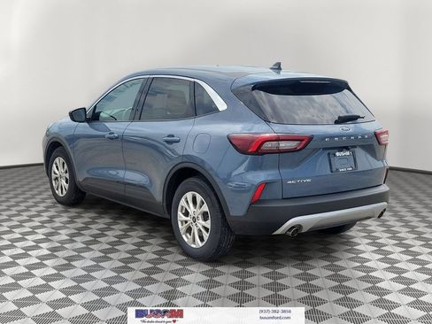 Used 2024 Ford Escape Active w/ Cold Weather Package FWD image 3