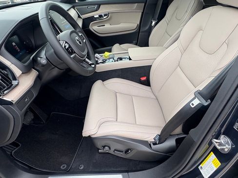 New 2026 Volvo XC90 B6 Ultra image 16