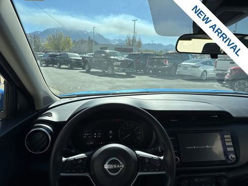 Used 2022 Nissan Kicks SV image 20