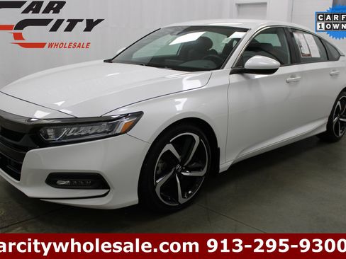 Used 2018 Honda Accord Sport image 1