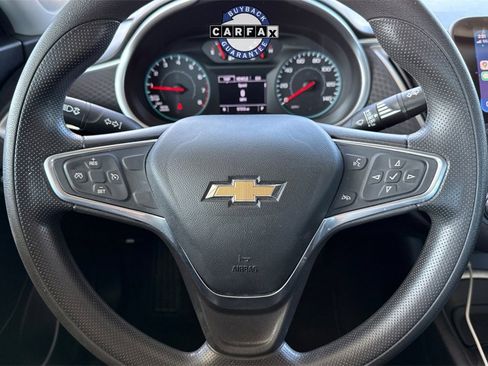 Used 2022 Chevrolet Malibu LT image 32