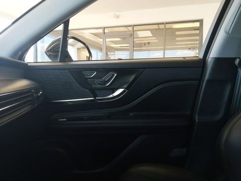 Used 2020 Lincoln Corsair AWD w/ Equipment Group 101A image 21