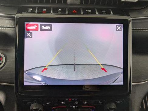 Used 2023 Jeep Grand Cherokee L Limited w/ Luxury Tech Group II image 25