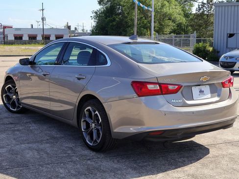 Used 2024 Chevrolet Malibu LT FWD image 2