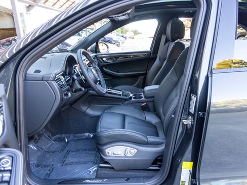 New 2026 Porsche Macan Turbo image 29