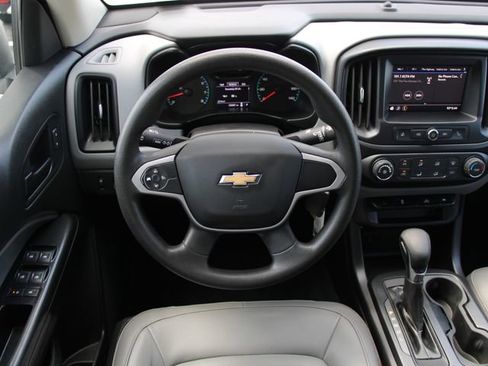 Used 2022 Chevrolet Colorado W/T w/ WT Convenience Package AWD/4WD image 14