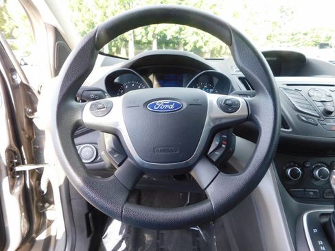 Used 2014 Ford Escape SE image 8