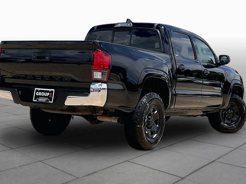 Used 2020 Toyota Tacoma SR5 RWD image 13