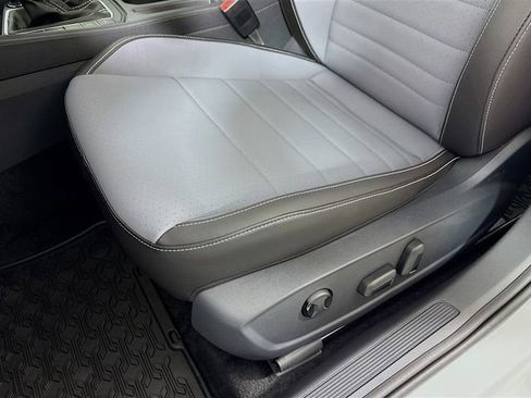 New 2026 Volkswagen Jetta SE image 19