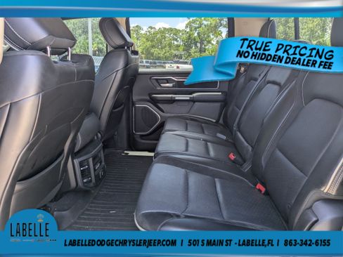 Used 2019 RAM 1500 Laramie AWD/4WD image 12