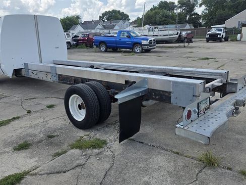 Used 2011 Ford E-450 and Econoline 450 Super Duty RWD image 6