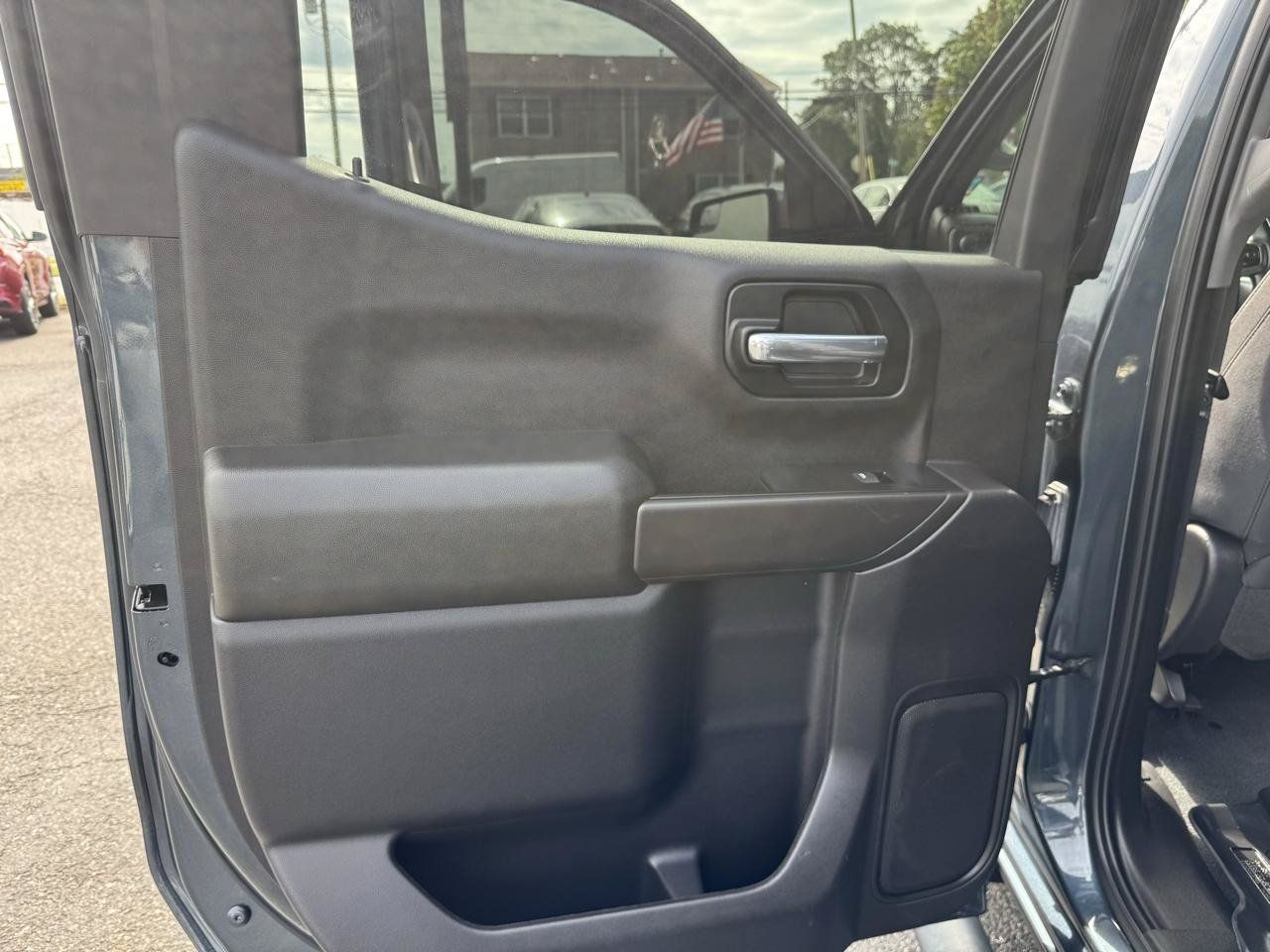 Used 2020 Chevrolet Silverado 1500 LT w/ All-Star Edition AWD/4WD image 12