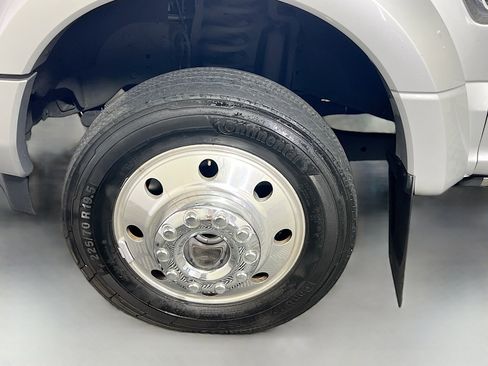 Used 2019 Ford F450 Platinum w/ Platinum Ultimate Package image 13