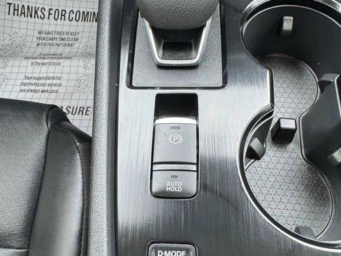 Used 2025 Nissan Rogue SV w/ SV Premium Package image 51