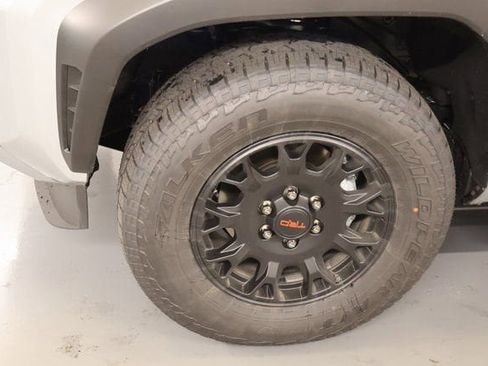 New 2025 Toyota 4Runner TRD Off-Road Premium image 7