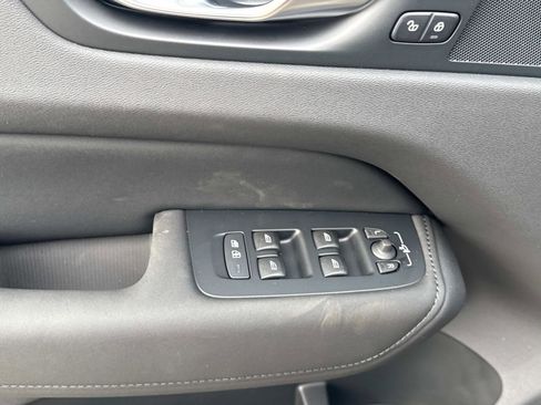 New 2026 Volvo XC60 B5 Plus w/ Climate Package image 17