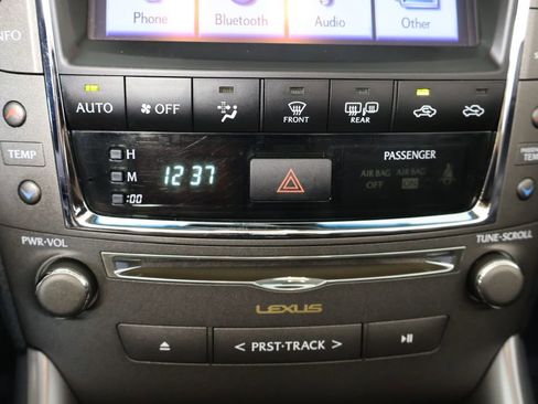 Used 2014 Lexus IS 250C 250 w/ Luxury Package image 49