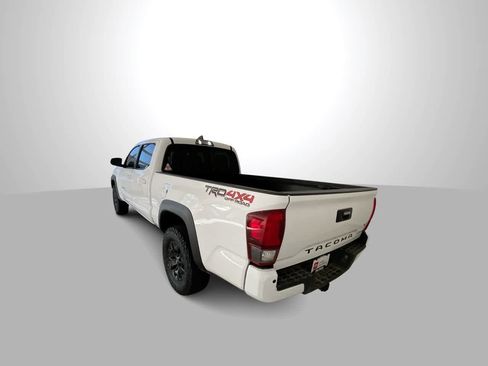 Certified 2019 Toyota Tacoma TRD Off-Road w/ Technology Package AWD/4WD image 6