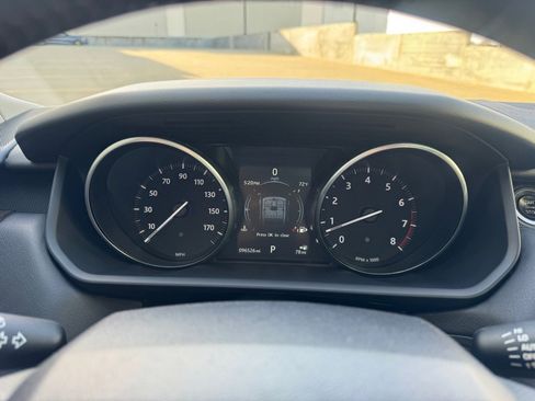 Used 2017 Land Rover Range Rover Sport SE image 15