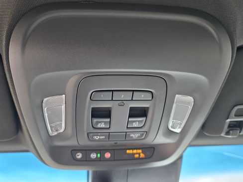 New 2025 Cadillac CT4 Premium Luxury image 32