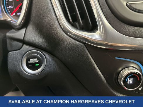 Used 2019 Chevrolet Equinox LT w/ Driver Convenience Package image 22