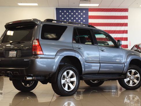 Used 2007 Toyota 4Runner Limited AWD/4WD image 28