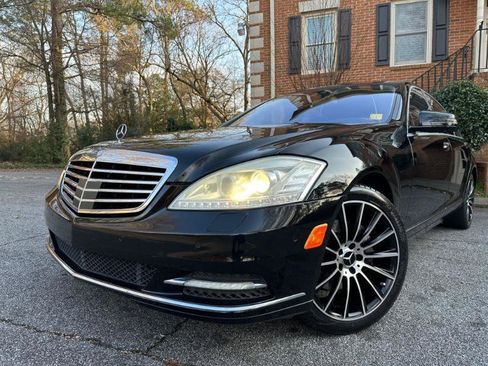 Used 2010 Mercedes-Benz S 550 image 2