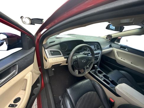 Used 2015 Hyundai Sonata SE FWD image 13