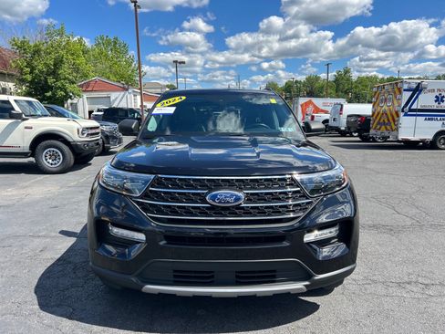 Certified 2024 Ford Explorer XLT w/ Equipment Group 202A AWD/4WD image 25