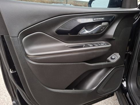 Used 2023 GMC Terrain AT4 image 12