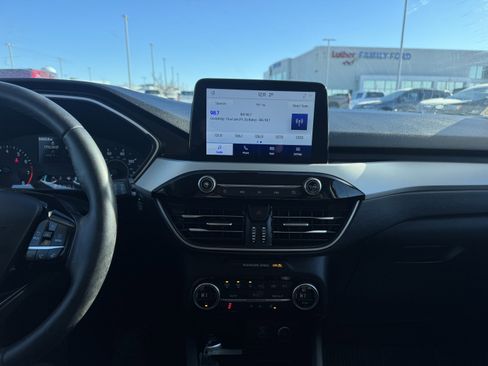 Certified 2021 Ford Escape SEL w/ Class II Trailer Tow Package image 11