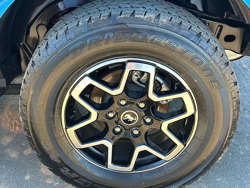 Used 2024 Ford Bronco Outer Banks image 19