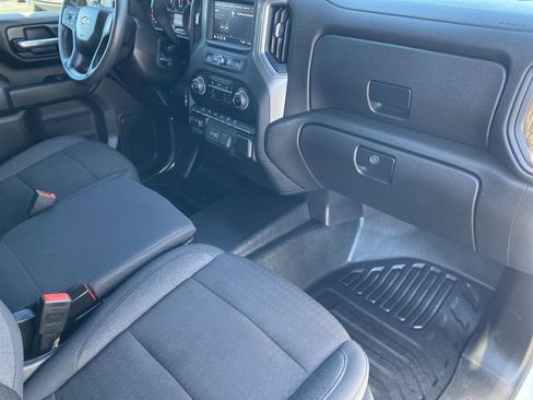 Used 2024 Chevrolet Silverado 3500 W/T image 31