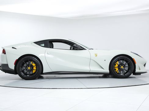 Certified 2019 Ferrari 812 Superfast image 9