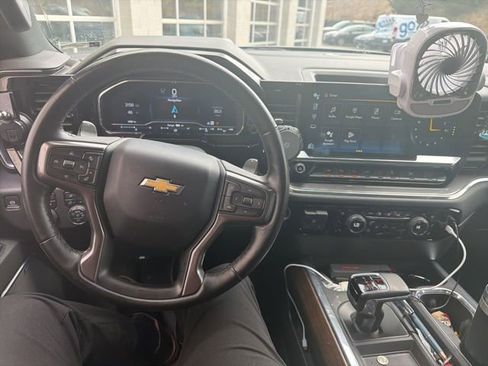 Used 2024 Chevrolet Silverado 1500 High Country w/ High Country Premium Package image 5