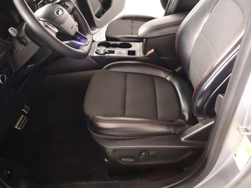 Used 2023 Ford Escape ST-Line w/ Tech Pack #1 FWD image 11