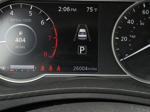 Used 2025 Nissan Versa SV FWD image 34