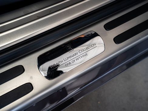 Used 2018 Rolls-Royce Wraith image 41